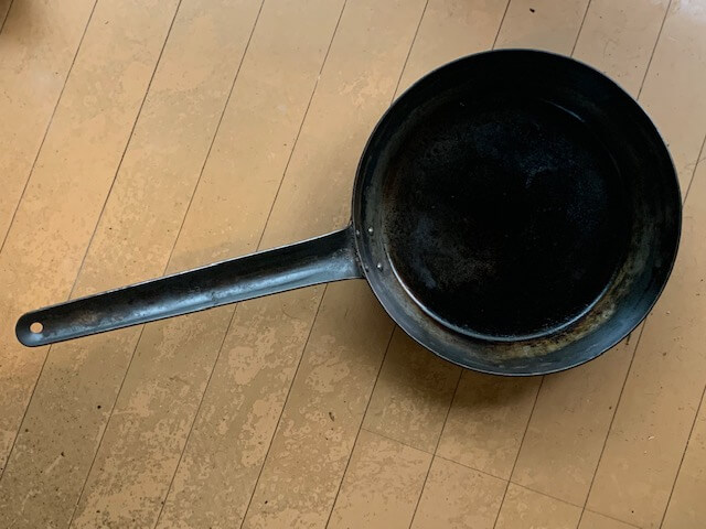 山田工業所 鉄打出 フライパン フライパンは 鉄製 が一番です 鉄製のフライパンは万能で一生物の調理器具です ケラログ