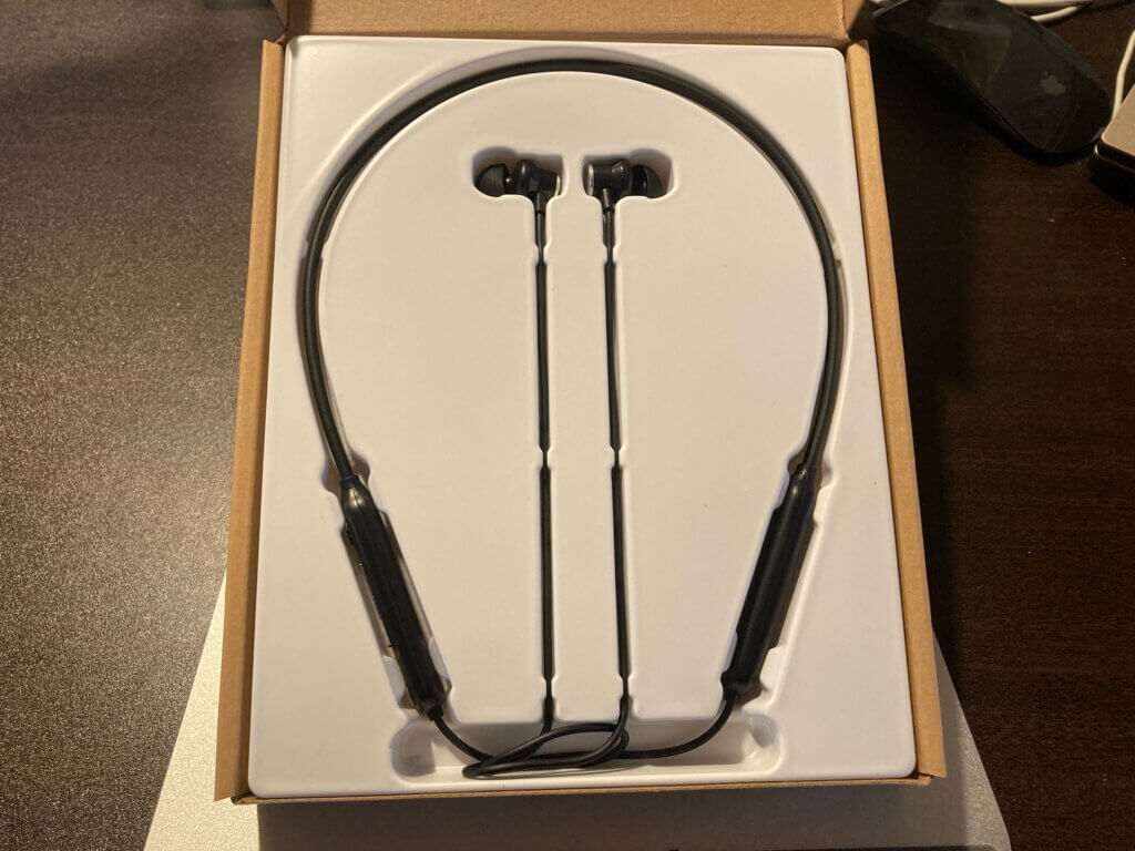 Bluetooth5 0 Hihiccup ネックバンド型 Bluetooth イヤホン 臨場感あふれるネックバンド型イヤホンです ケラログ